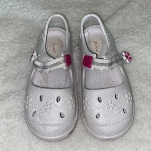 Childrens Place Water shoes Size 11